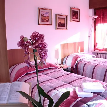 Apartment Corte Graziella Castel d'Azzano